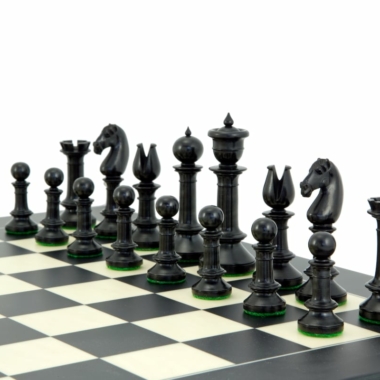 Juego de ajedrez North Upright de ébano y boj