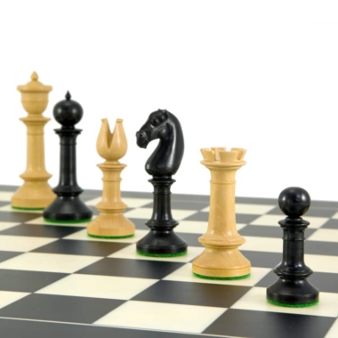 Juego de ajedrez North Upright de ébano y boj