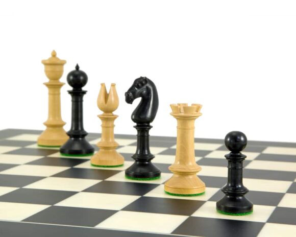 Juego de ajedrez North Upright de ébano y boj