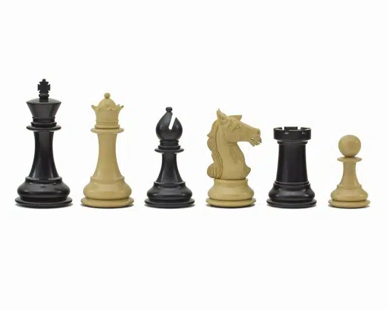Juego de ajedrez de la serie Columbus en ébano y boj