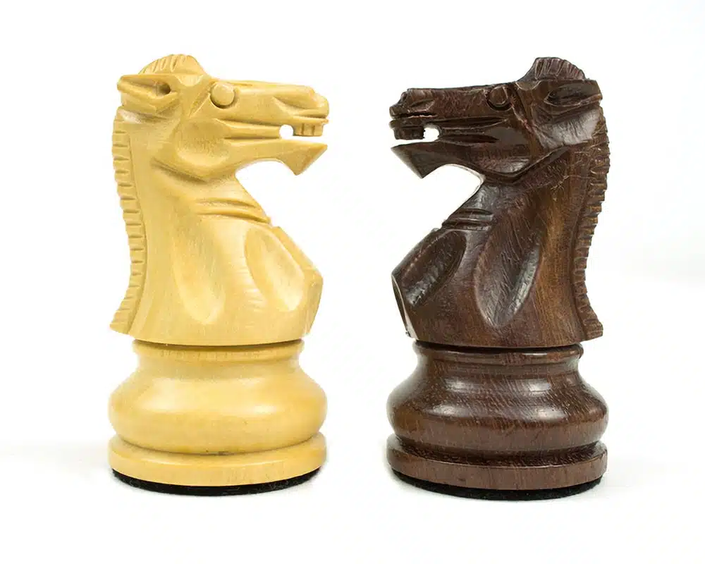 Juego de ajedrez de palosanto y boj de Modica