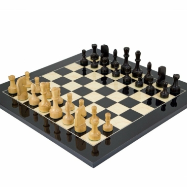 Juego de Ajedrez Contemporáneo - Tablero de Madera de Anégre Negro y Arce & Piezas de Madera de Bujes