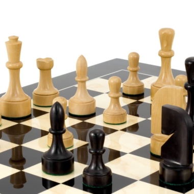 Jeu d'échecs Contemporain - Échiquier en bois d'Anegre noir et Erable & Pièces en Bois de Buis