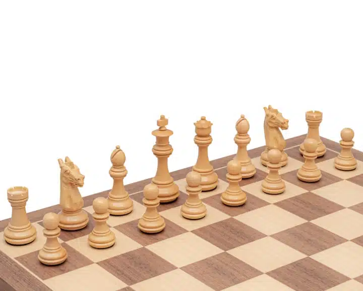 Juego de ajedrez Trapani - Tablero de ajedrez de arce y nogal y piezas de acacia y boj