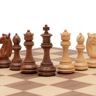 Juego de ajedrez Trapani - Tablero de ajedrez de arce y nogal y piezas de acacia y boj