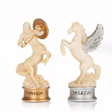 Piezas Centauro y Pegaso, figuras mitológicas pintadas a mano