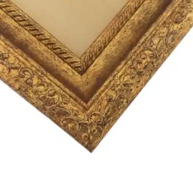 Caja de almacenamiento, detalle del marco dorado con motivos florales