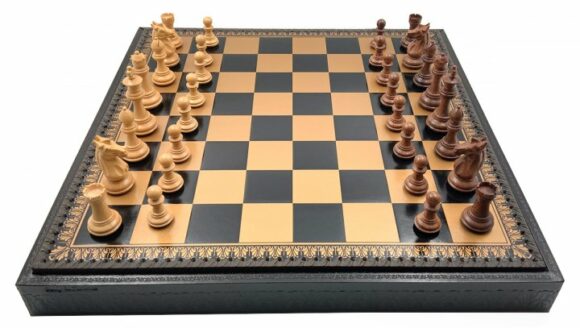Juego de ajedrez clásico - Tablero de ajedrez - Backgammon y Damas en imitación de cuero y piezas de ajedrez de madera