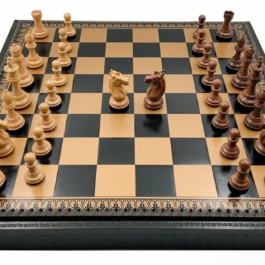 Juego de ajedrez clásico - Tablero de ajedrez - Backgammon y Damas en imitación de cuero y piezas de ajedrez de madera