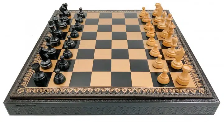 Juego de Ajedrez Clásico - Tablero de Ajedrez - Backgammon y Damas en imitación de cuero con almacenamiento y piezas de madera