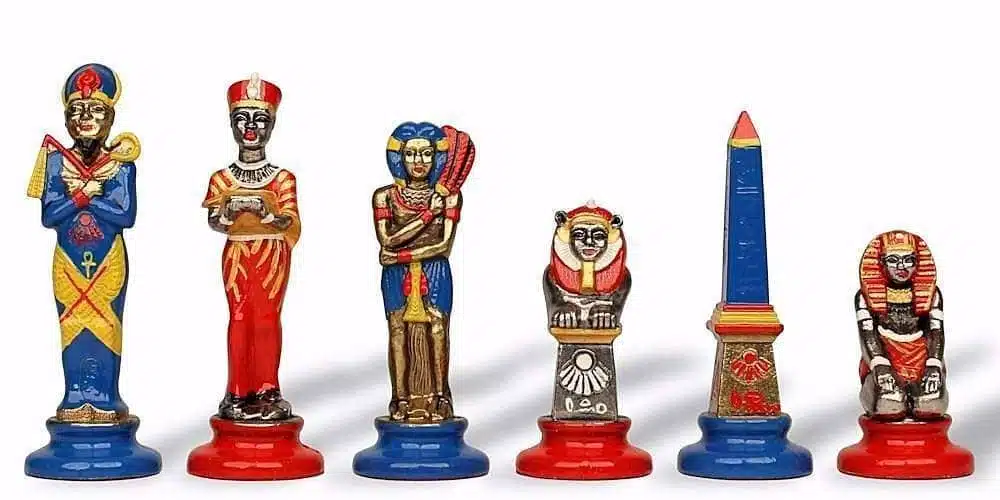 Figuras del Antiguo Egipto en metal y tablero de ajedrez en símil piel - Imagen 5