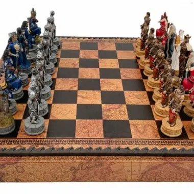 Juego de Ajedrez Rey Arturo - Tablero de Ajedrez - Backgammon y Damas en imitación de cuero con almacenamiento y piezas de resina