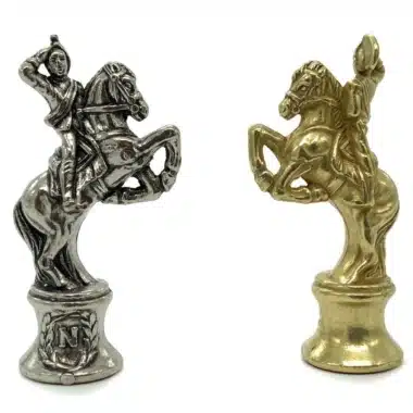 Juego de ajedrez Napoleón - Tablero de ajedrez de cuero artificial y piezas de metal - Imagen 6