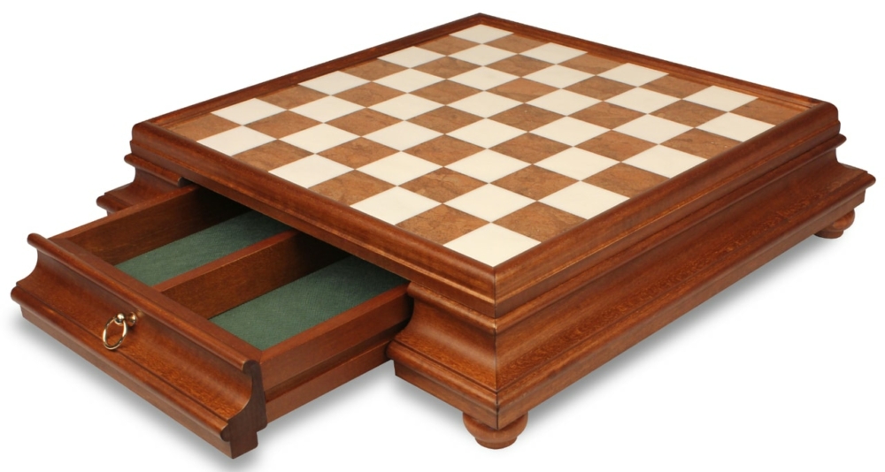 Juego de ajedrez oriental - Tablero de ajedrez de madera toscana y alabastro con cajón y piezas de latón macizo