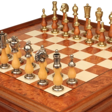 Jeu d'Échecs Arabesque - Échiquier en bois de Bruyère et Bois d'Orme avec tiroir & Pièces en métal et bois