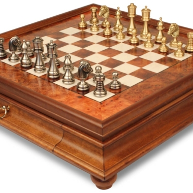 Juego de Ajedrez Persa - Tablero de Madera de Brezo y Madera de Olmo con Cajón y Piezas de Latón Macizo