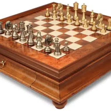 Juego de Ajedrez Persa - Tablero de Madera de Brezo y Madera de Olmo con Cajón y Piezas de Latón Macizo