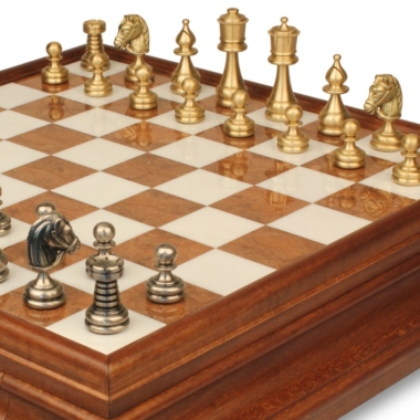Juego de ajedrez persa - Tablero de ajedrez de madera y alabastro toscano con cajón y piezas de latón macizo
