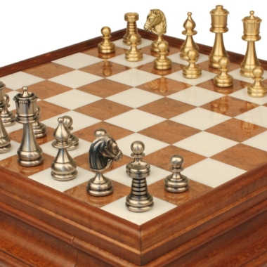 Juego de ajedrez persa - Tablero de ajedrez de madera y alabastro toscano con cajón y piezas de latón macizo