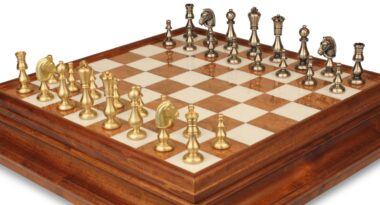 Juego de ajedrez oriental - Tablero de ajedrez de madera toscana y alabastro con cajón y piezas de latón macizo