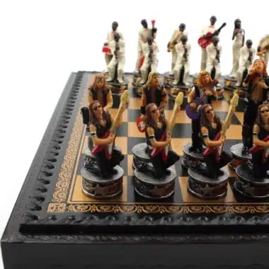Alternative view of Juego de ajedrez Jazz vs. Rock - Tablero de ajedrez y backgammon de polipiel y piezas de resina