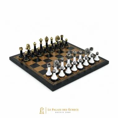Juego de ajedrez Staunton completo sobre tablero de símil cuero dorado y negro