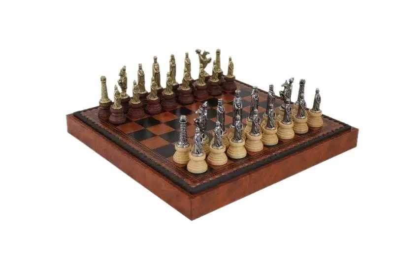 Juego de ajedrez medieval - Tablero de damas y backgammon de imitación de cuero marrón/negro con compartimento de almacenamiento y juego de ajedrez de metal