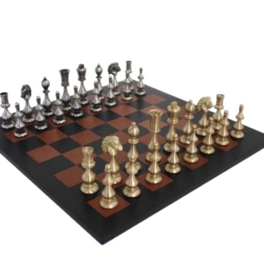 Juego de Ajedrez Gran Oriental en Latón Macizo & Tablero de Ajedrez en Cuero Verdadero