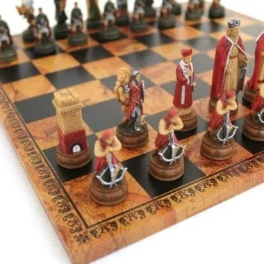 Alternative view of Juego de Ajedrez Camelot - Tablero de Similcuero & Juego de Ajedrez en Resina