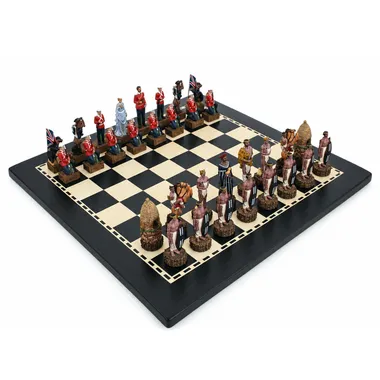 Juego de ajedrez Británicos VS Zulúes dispuesto sobre el tablero de madera