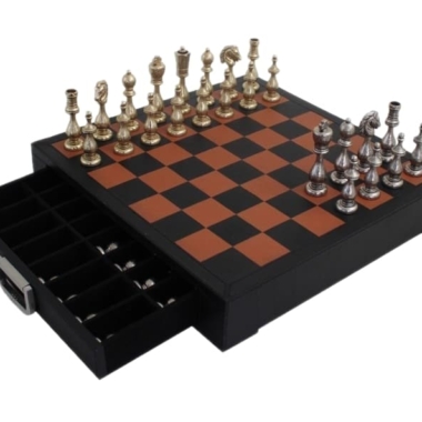 Gran Juego de Ajedrez de Metal & Tablero de Ajedrez de Cuero Verdadero con Cajón de Almacenamiento