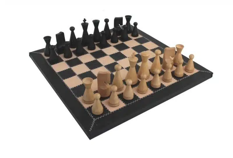 Juego de Ajedrez Moderno en Madera & Tablero de Ajedrez en Cuero Verdadero