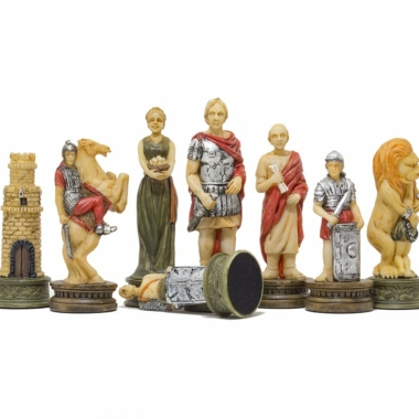 Alternative view of Juego de Ajedrez Romanos vs Gladiadores en Resina y Tablero de Ajedrez en Similcuero con Compartimento de Almacenamiento