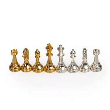 Pequeño Tablero de Ajedrez en Vidrio Blanco y Negro & Juego de Ajedrez en Metal Baño de Oro / Plata - Imagen 6