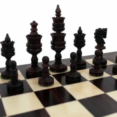 Juego de Ajedrez Esculpido y Tablero de Ajedrez de Madera de Rosa Oscuro - Imagen 3