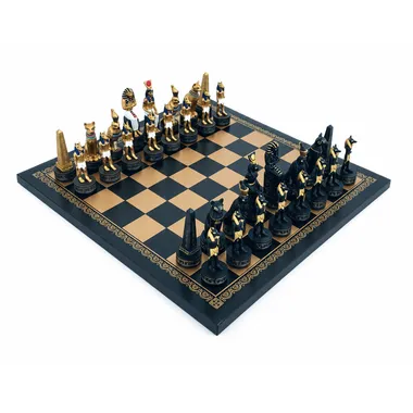 Juego de ajedrez completo Antiguo Egipto con piezas de resina sobre tablero negro y dorado