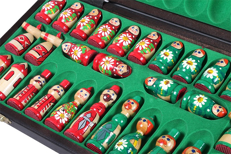 Juego de Ajedrez de Madera para Niños Muñecas Babushka Rusas Verde - Imagen 5