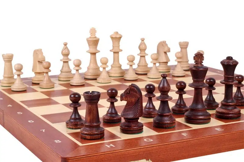 Tablero de Ajedrez y Juego de Ajedrez de Madera con Almacenamiento - Imagen 4