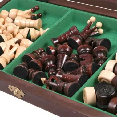 Alternative view of Juego de Ajedrez y Damas Plegable de Madera