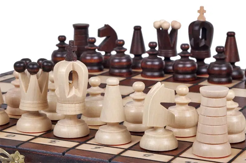 Juego de Ajedrez de Madera Ornado Plegable - 31x31 cm - Imagen 6
