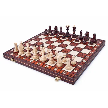 Juego de ajedrez completo de madera con tablero plegable grabado y piezas colocadas