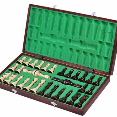 Alternative view of Juego de Ajedrez de Diseño en Madera y Tablero Plegable con Almacenamiento