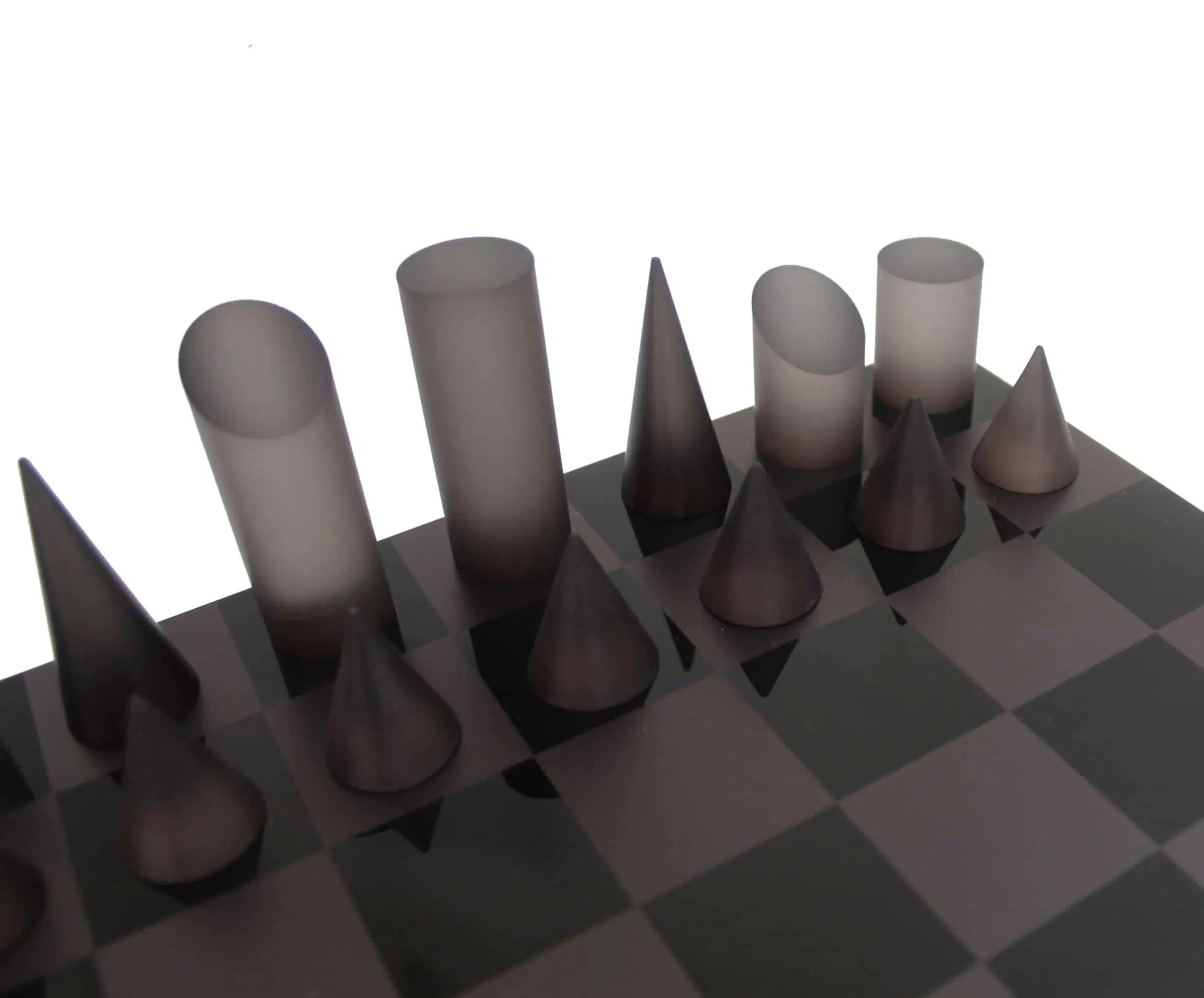 Juego de Ajedrez Cónico Moderno Gris y Blanco en Plexiglás con Caja de Almacenamiento - Imagen 4