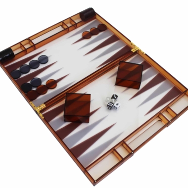 Backgammon Moderno en Plexiglás Naranja con Fichas de Dama, Cubiletes de Dados y Set de Dados