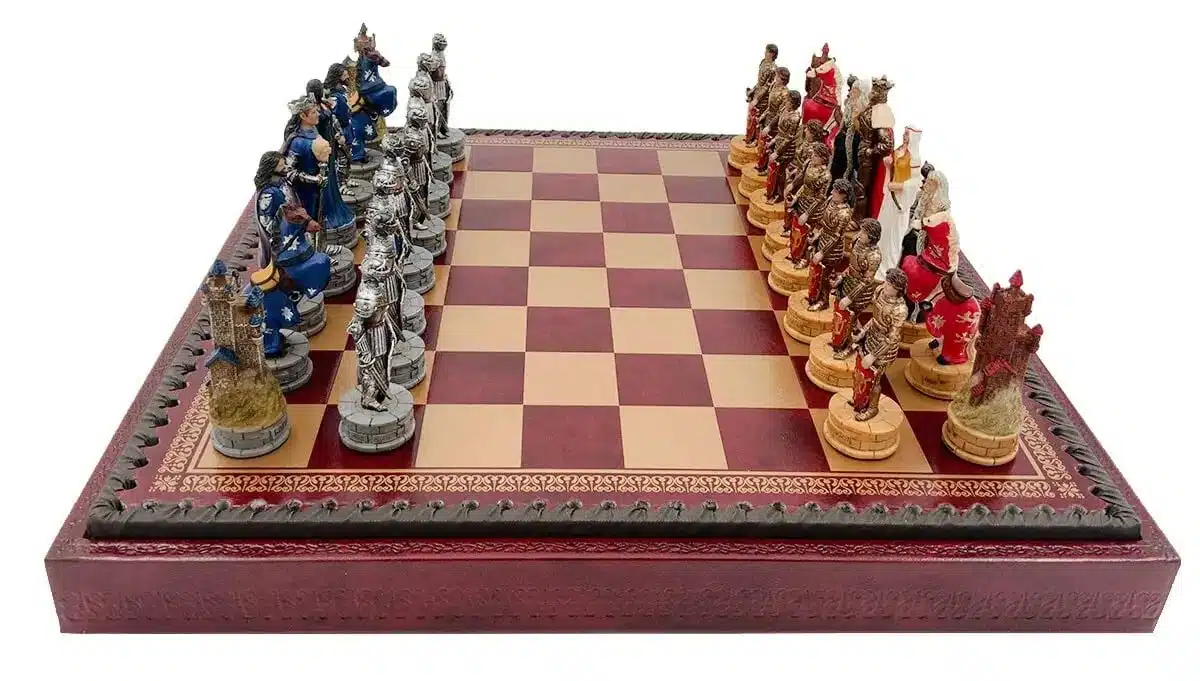 Juego de Ajedrez Figuras Rey Arturo y Tablero de Ajedrez de Símil Piel con Almacenamiento - Imagen 3