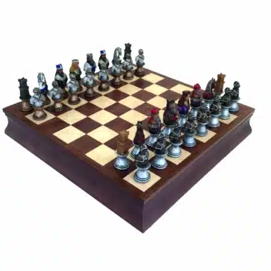 Juego de ajedrez Busto Medieval V, tablero con caja de almacenamiento y piezas pintadas