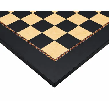 Tablero de ajedrez Jeu de la Dame, detalle de la esquina con friso decorativo