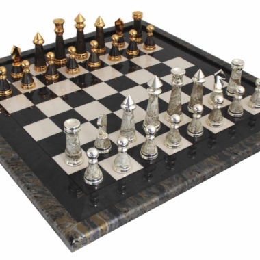 Conjunto Staunton Moderno XL Tablero de Ajedrez de Madera de Arce Verde & Juego de Ajedrez de Latón y Madera Chapada en Oro y Plata