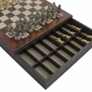 Alternative view of Juego de Ajedrez Medieval y Tablero de Ajedrez en Madera de Nogal y Arce con Compartimento de Almacenamiento