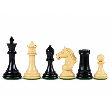 Piezas de ajedrez de boj y ébano, dama, alfil, caballo y torre claros